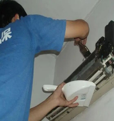 台前空调清洗保养