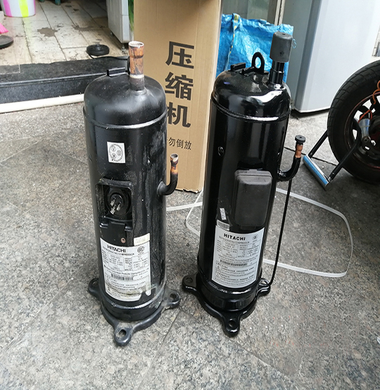 台前中央空调压缩机的更换维修