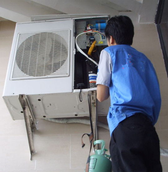 台前空调开机无反应维修